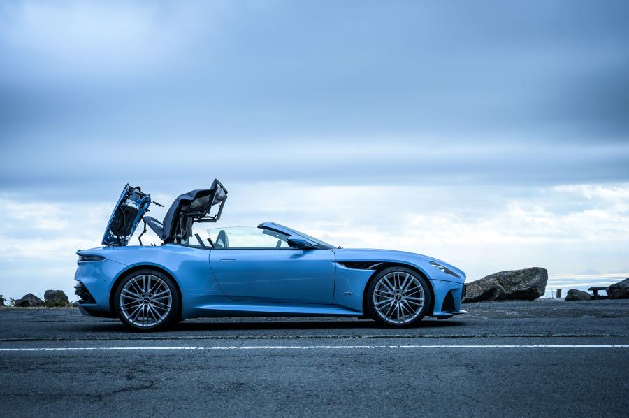 Aston Martin DBS Superleggera Volante 2019 года  (JP) (фото 17 из 24)